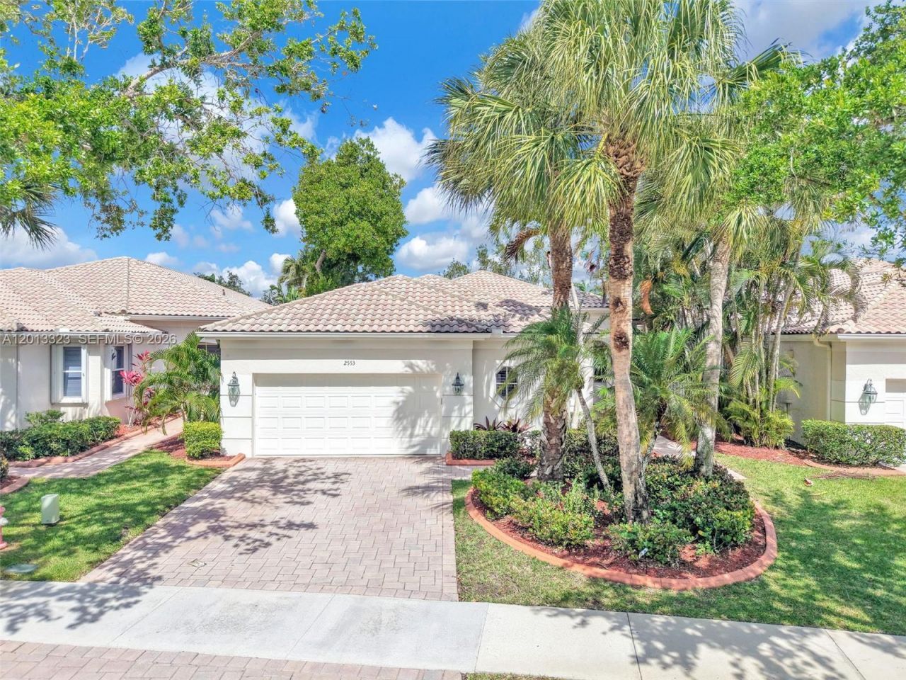 2553 Bay Pointe Drive , Weston, FL 33327 Photo