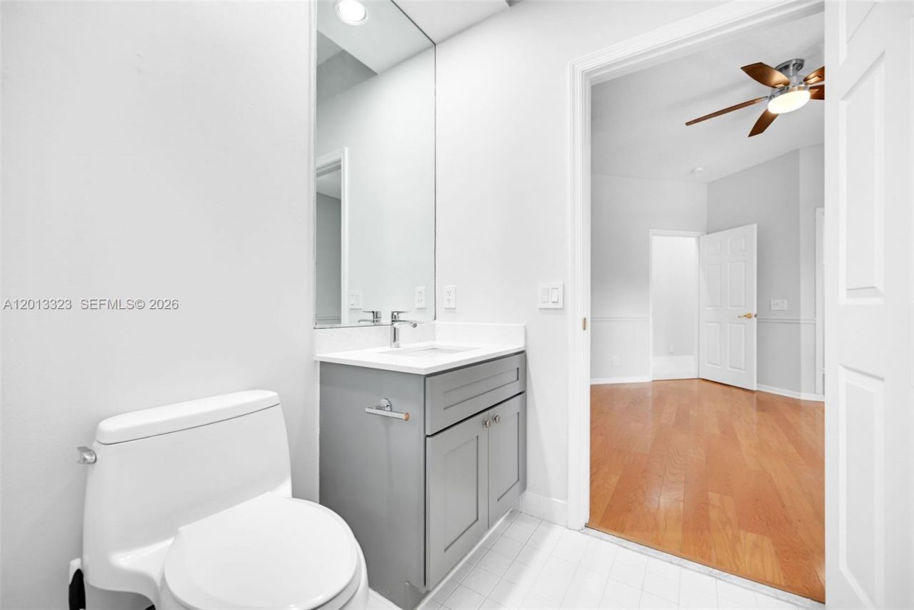 2553 Bay Pointe Drive , Weston, FL 33327 Photo