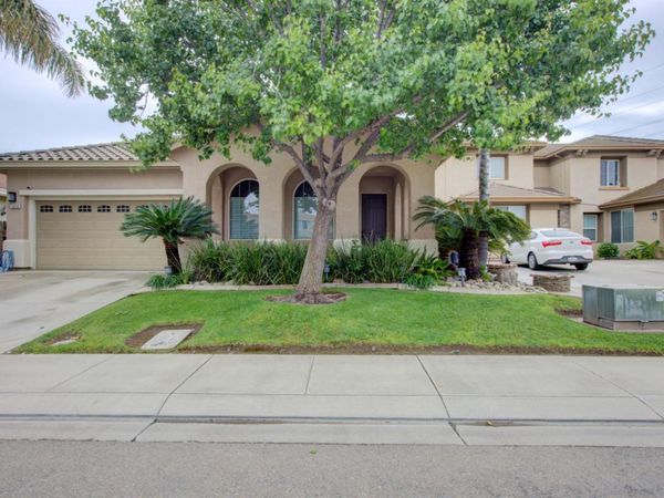 5214 Harness Ct, Riverbank, CA 95367