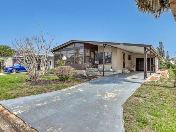 949 Laurel Circle , Barefoot Bay, FL 32976