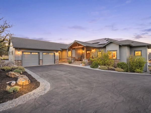 628 Highland Meadow Loop, Redmond, OR 97756