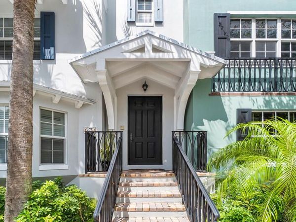 375 E Mallory Circle, Delray Beach, FL 33483