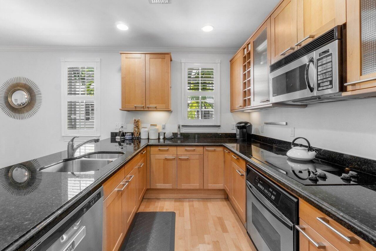 375 E Mallory Circle, Delray Beach, FL 33483 Photo
