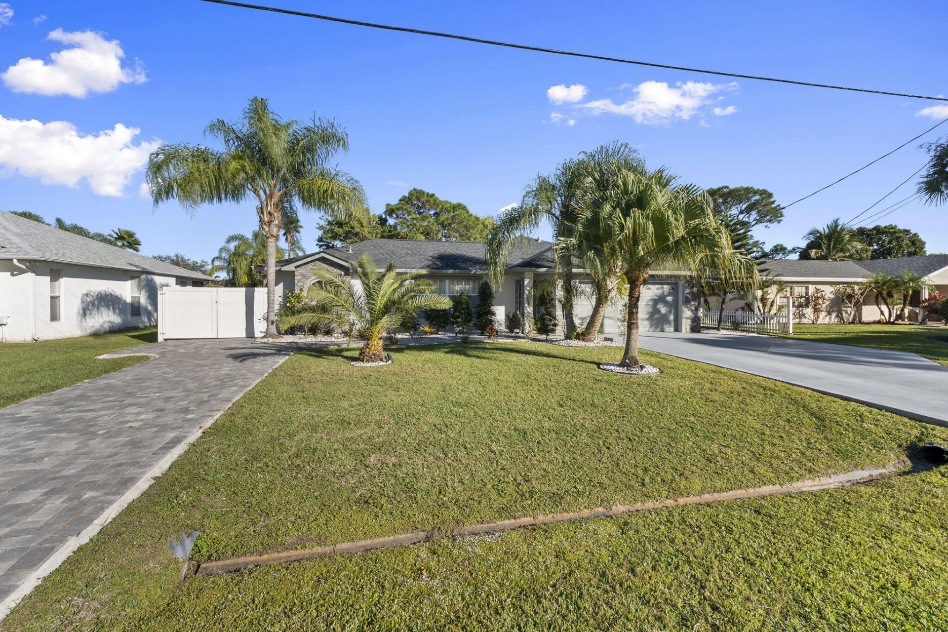 2471 SE Leithgow Street, Port Saint Lucie, FL 34952 Photo