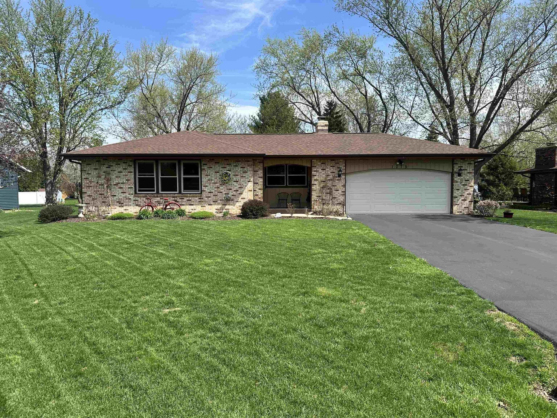 1075 Aldrin Road, Rockton, IL 61072 Main Photo