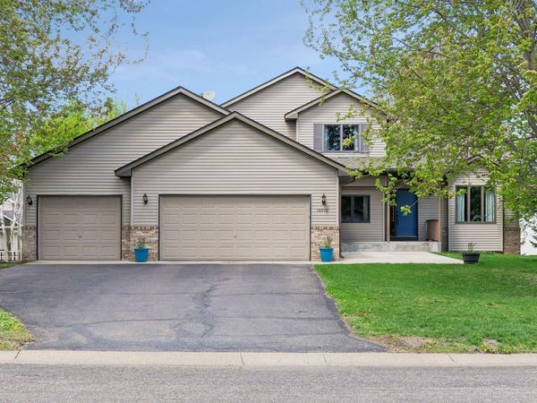 10916 Timberline Drive N, Champlin, MN 55316