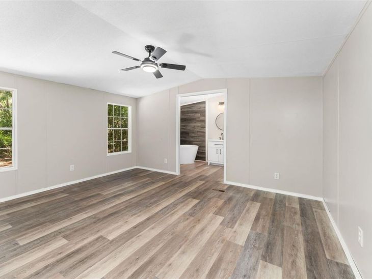 102 Tree Farm Road, Hawthorne, FL 32640