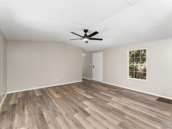 102 Tree Farm Road, Hawthorne, FL 32640