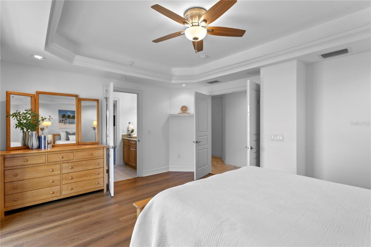 19730 Gulf Boulevard, Unit 400, Indian Rocks Beach, FL 33785 Photo