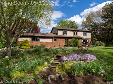 12910 Drury Lane, Plymouth Twp, MI 48170