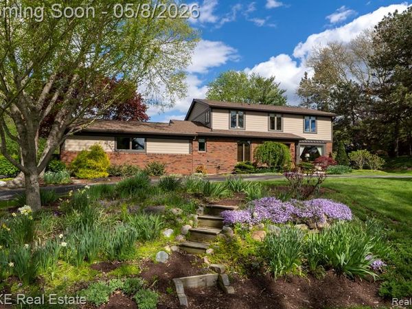12910 Drury Lane, Plymouth Twp, MI 48170