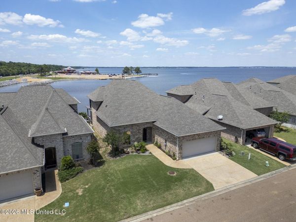 40 Savannah Circle, Brandon, MS 39047