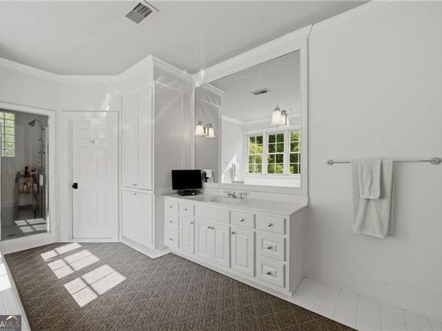 Property Image 77
