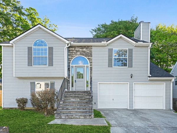 1090 Drawbridge Drive, Riverdale, GA 30296