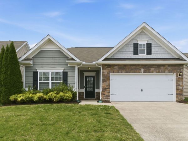 921 Carnation Dr , Spring Hill, TN 37174