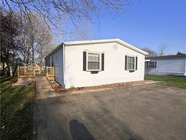 239 Sunset Drive , Holley, NY 14470