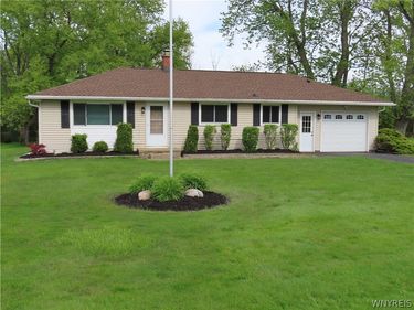 43 Hessland Court, Elma, NY 14059