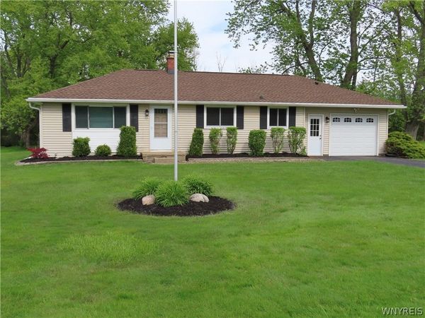 43 Hessland Court, Elma, NY 14059