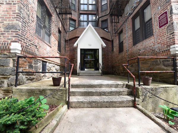 762 Brady Avenue , Unit 121, Bronx, NY 10462