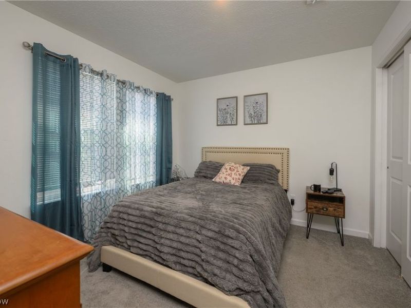 460 Auld Farm Circle, Akron, OH 44320 Photo 16
