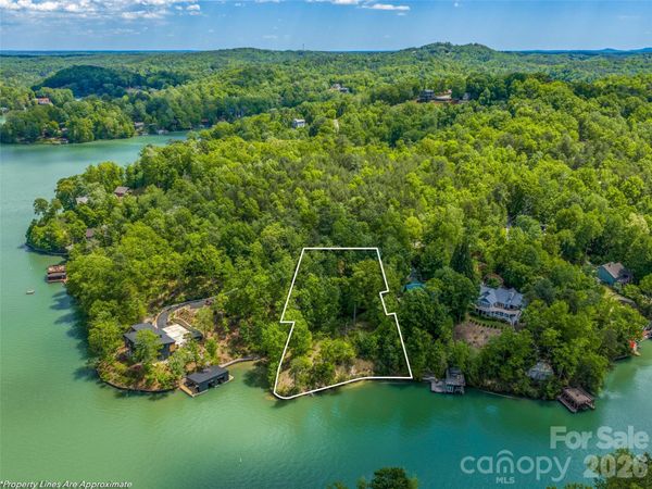 99999 Hawthorne Drive , Lake Lure, NC 28746