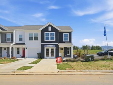 137 BERRETS LN, WAYNESBORO, VA 22980