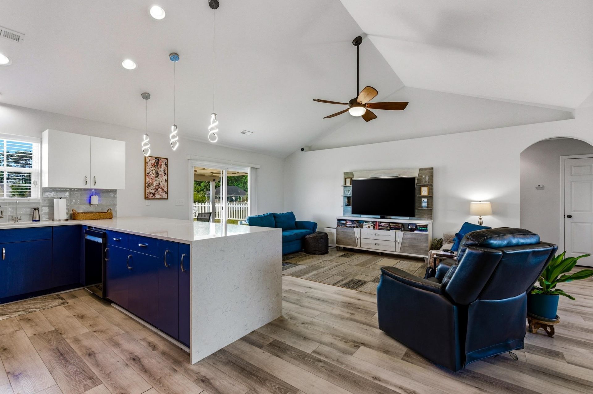 218 Oak Landing Dr. Photo 15