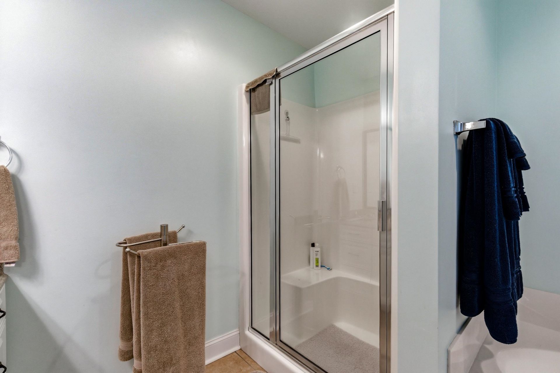 218 Oak Landing Dr. Photo 24