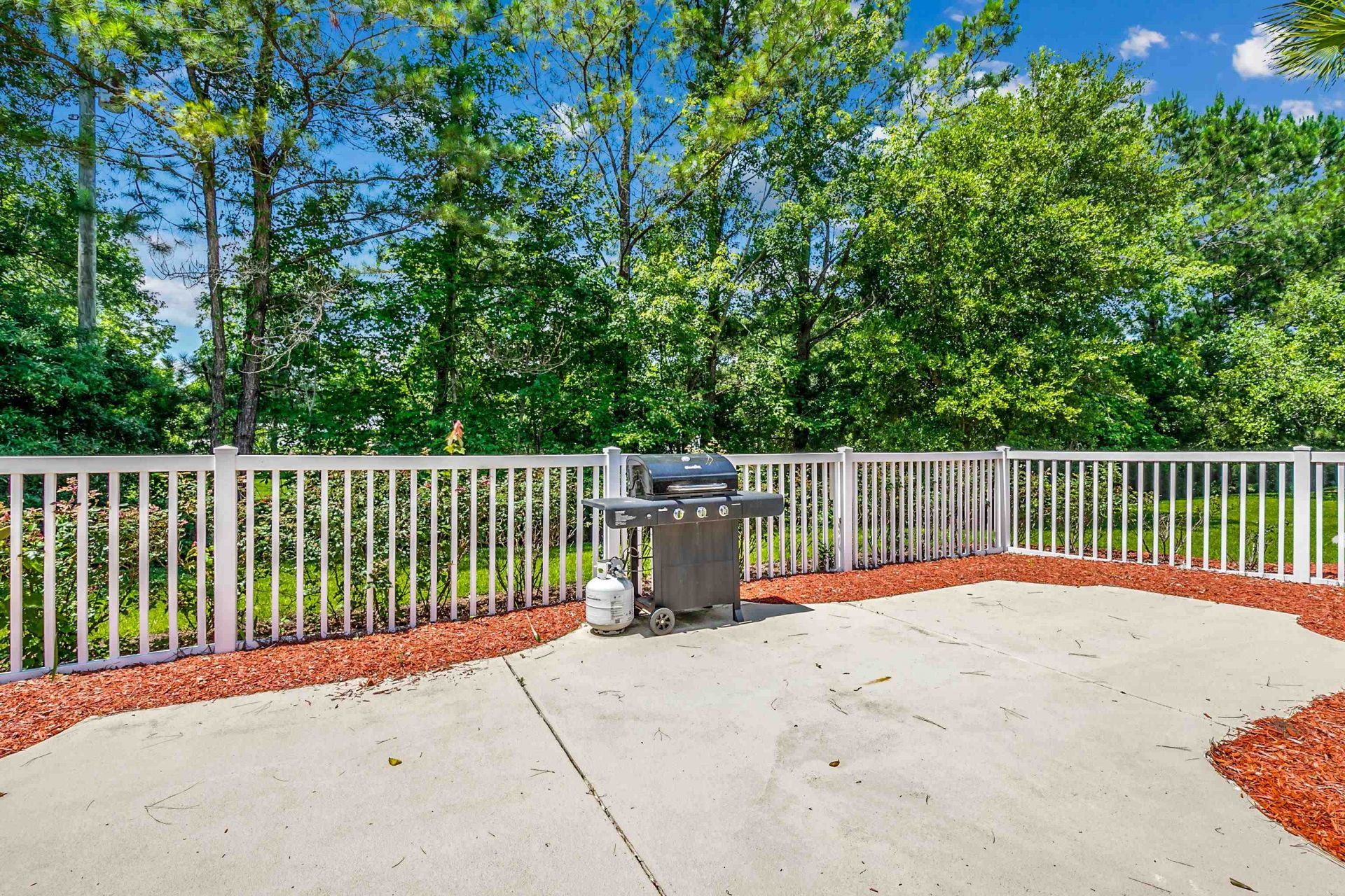 218 Oak Landing Dr. Photo 36