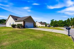 218 Oak Landing Dr. photo 4