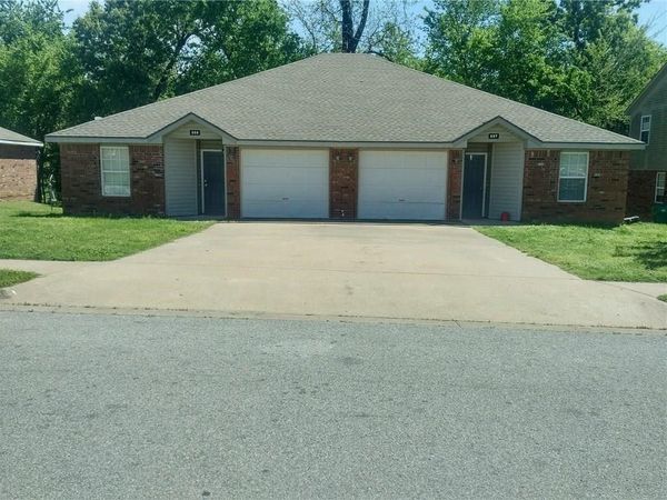 251 Graystone Circle , Centerton, AR 72719