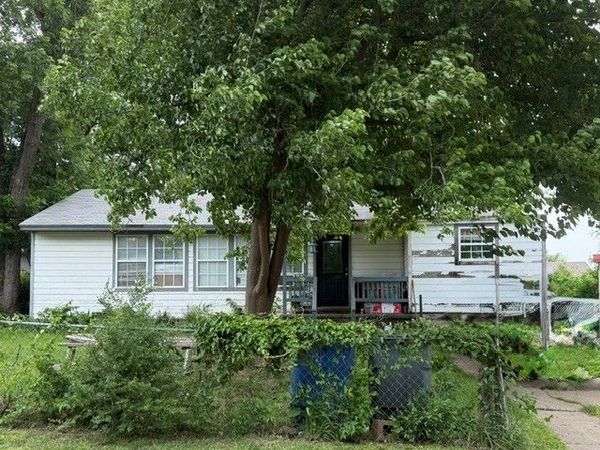 1824 N Louisville Avenue , Tulsa, OK 74115