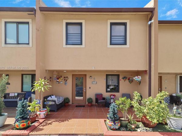 3859 SW 99th Ave , Unit 8, Miami, FL 33165