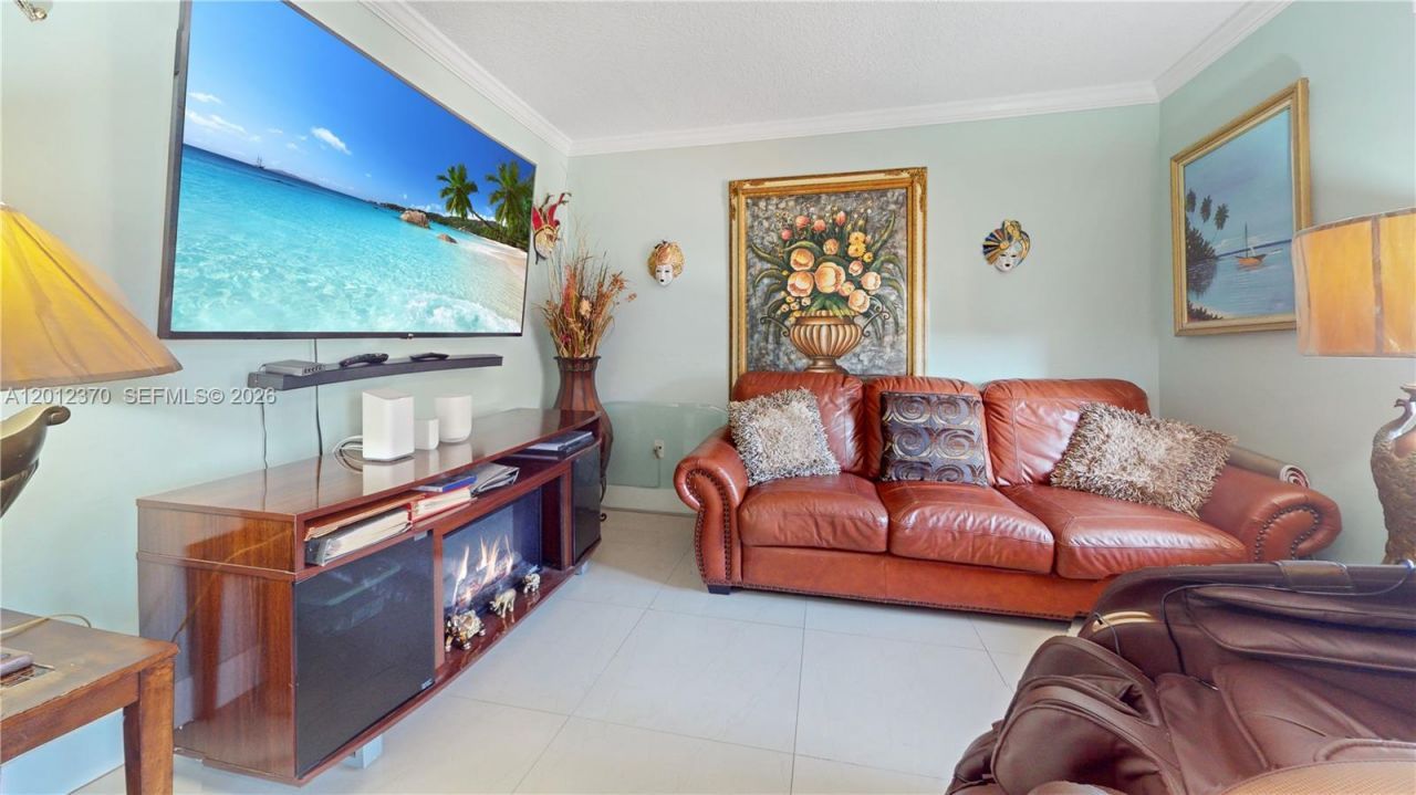 3859 SW 99th Ave , Unit 8, Miami, FL 33165 Photo