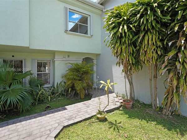 12348 NW 11th Ln , Unit 1010, Miami, FL 33182