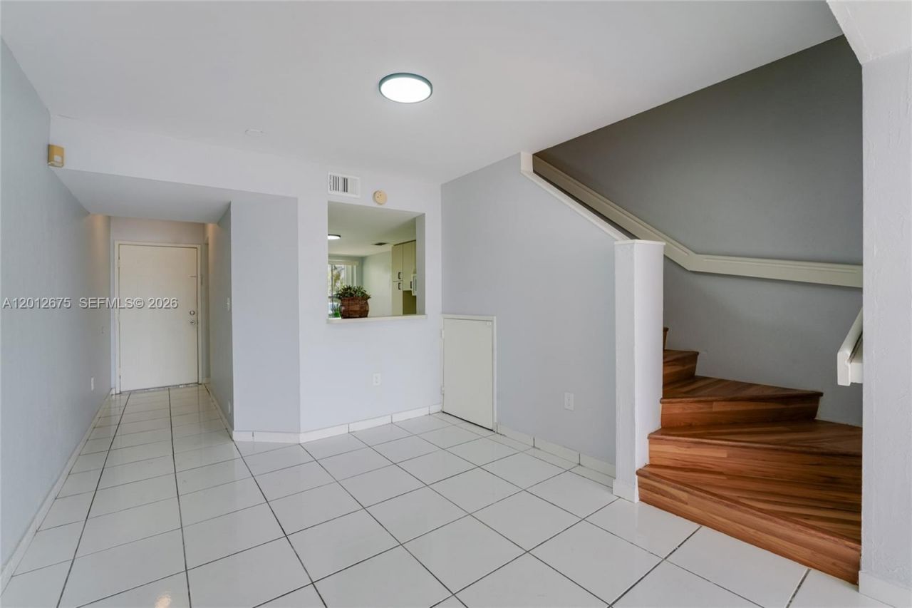 12348 NW 11th Ln, Unit 1010, Miami, FL 33182 Photo