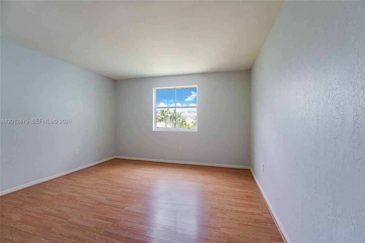 12348 NW 11th Ln, Unit 1010, Miami, FL 33182 Photo