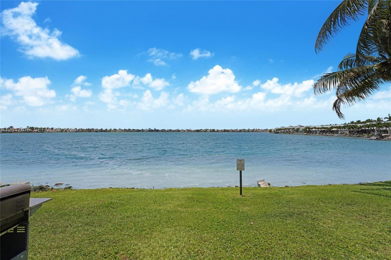 12348 NW 11th Ln, Unit 1010, Miami, FL 33182 Photo