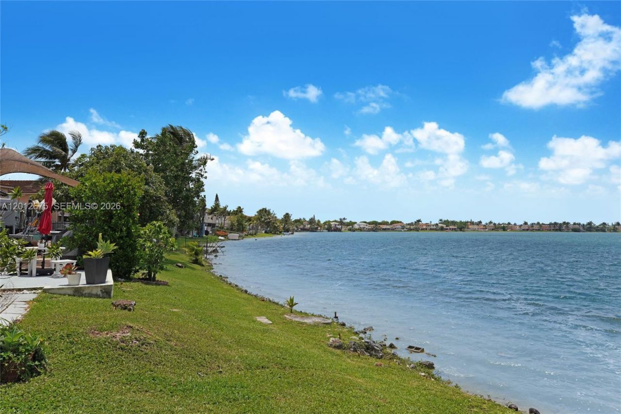 12348 NW 11th Ln, Unit 1010, Miami, FL 33182 Photo