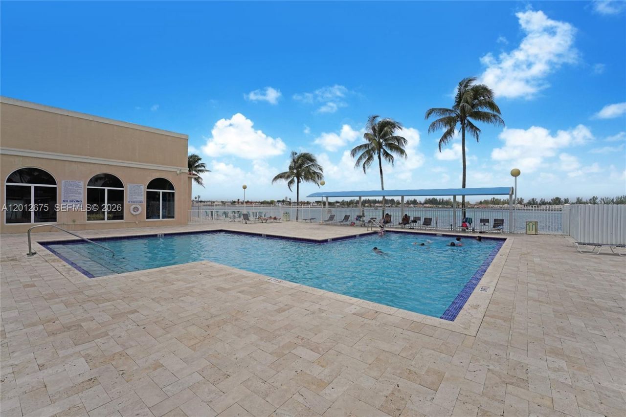 12348 NW 11th Ln, Unit 1010, Miami, FL 33182 Photo
