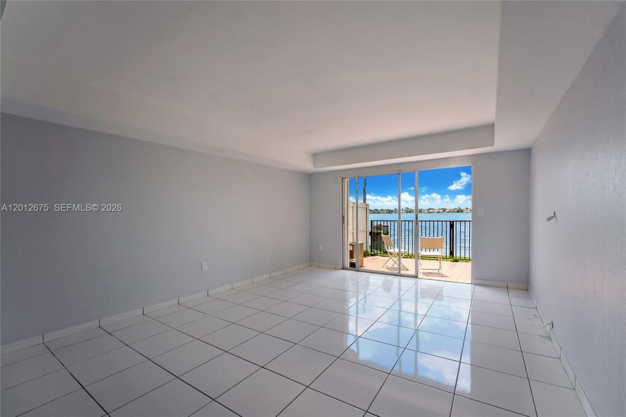 12348 NW 11th Ln, Unit 1010, Miami, FL 33182 Photo