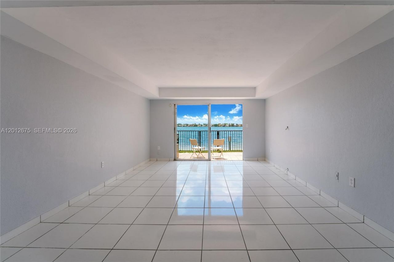 12348 NW 11th Ln, Unit 1010, Miami, FL 33182 Photo