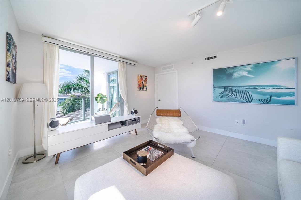 1133 102nd St , Unit 504, Bay Harbor Islands, FL 33154 Photo