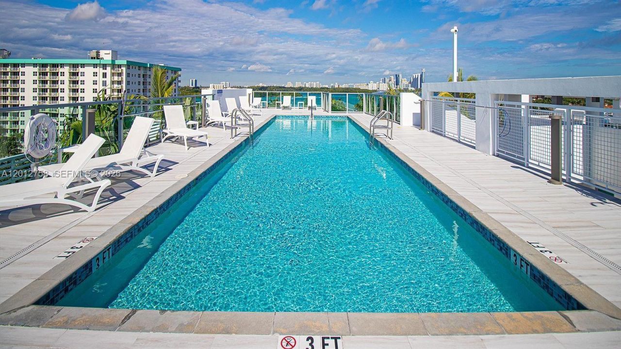 1133 102nd St , Unit 504, Bay Harbor Islands, FL 33154 Photo