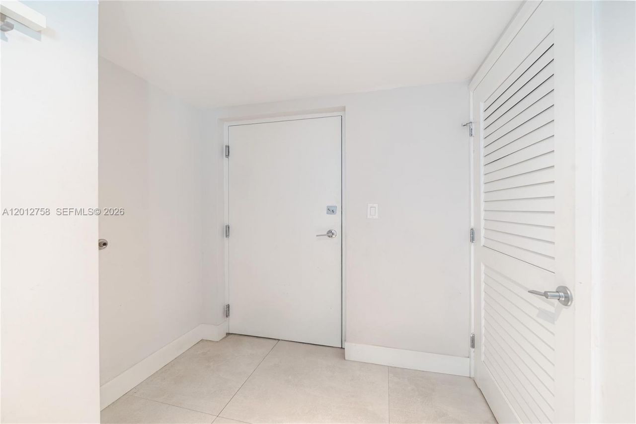 1133 102nd St , Unit 504, Bay Harbor Islands, FL 33154 Photo