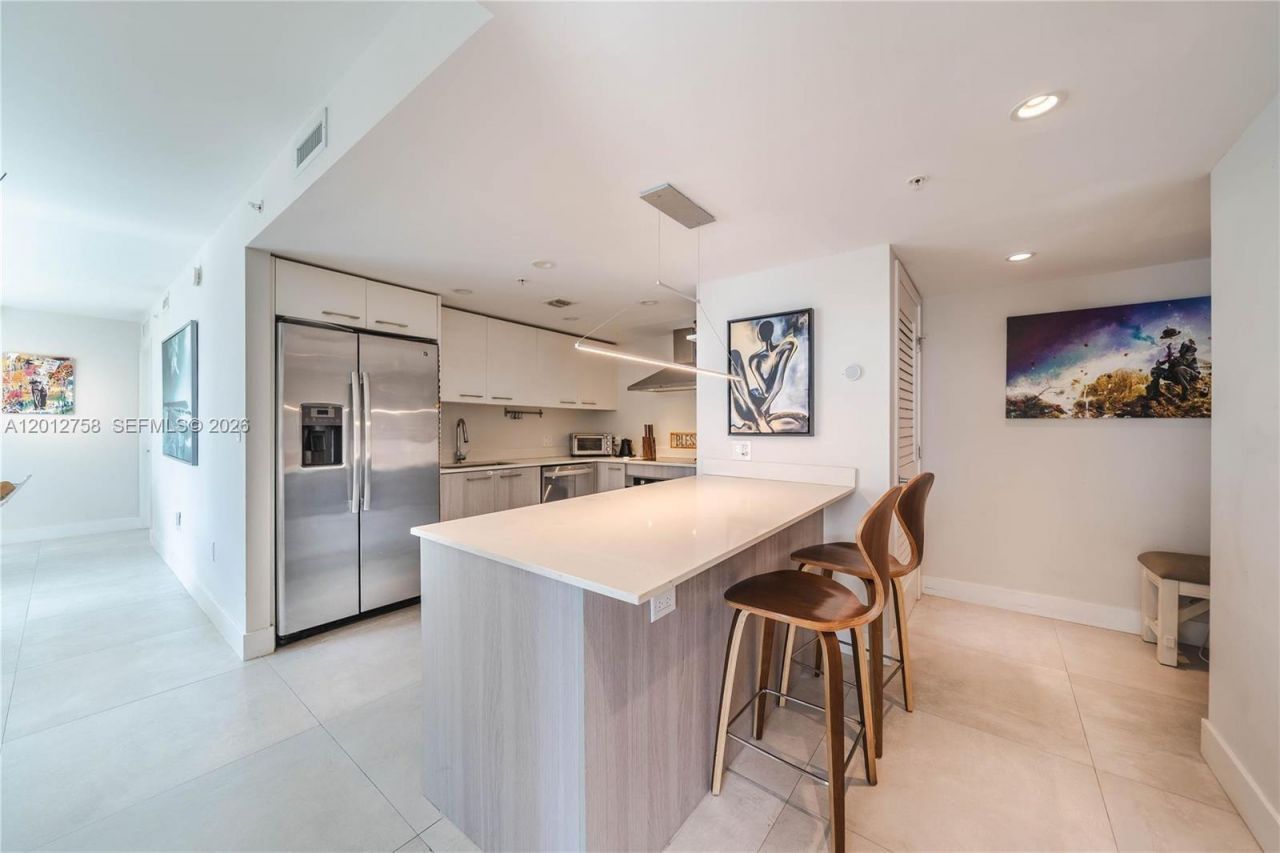 1133 102nd St , Unit 504, Bay Harbor Islands, FL 33154 Photo