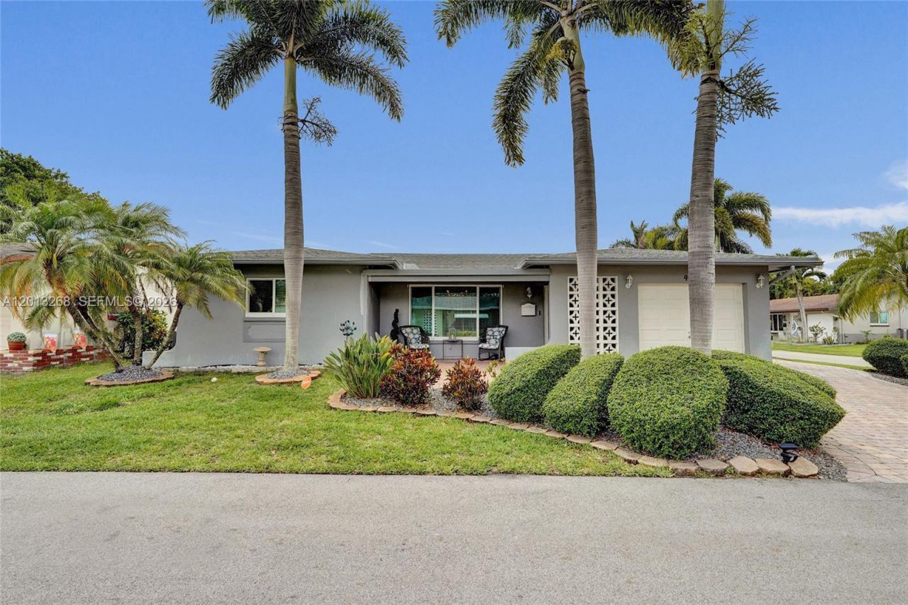 4722 NW 44th Ct, Tamarac, FL 33319 Main Photo