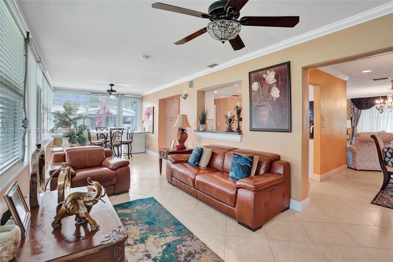 4722 NW 44th Ct, Tamarac, FL 33319 Photo
