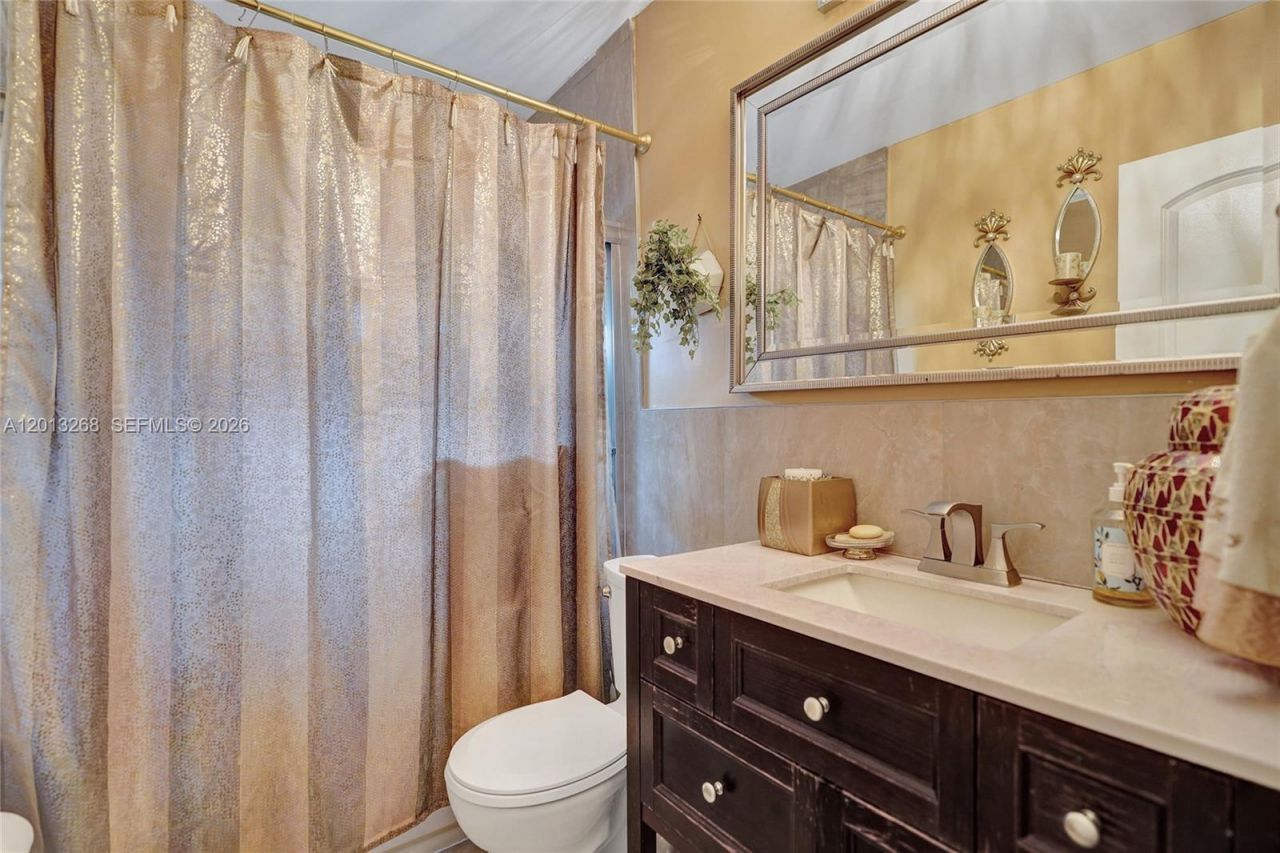4722 NW 44th Ct, Tamarac, FL 33319 Photo