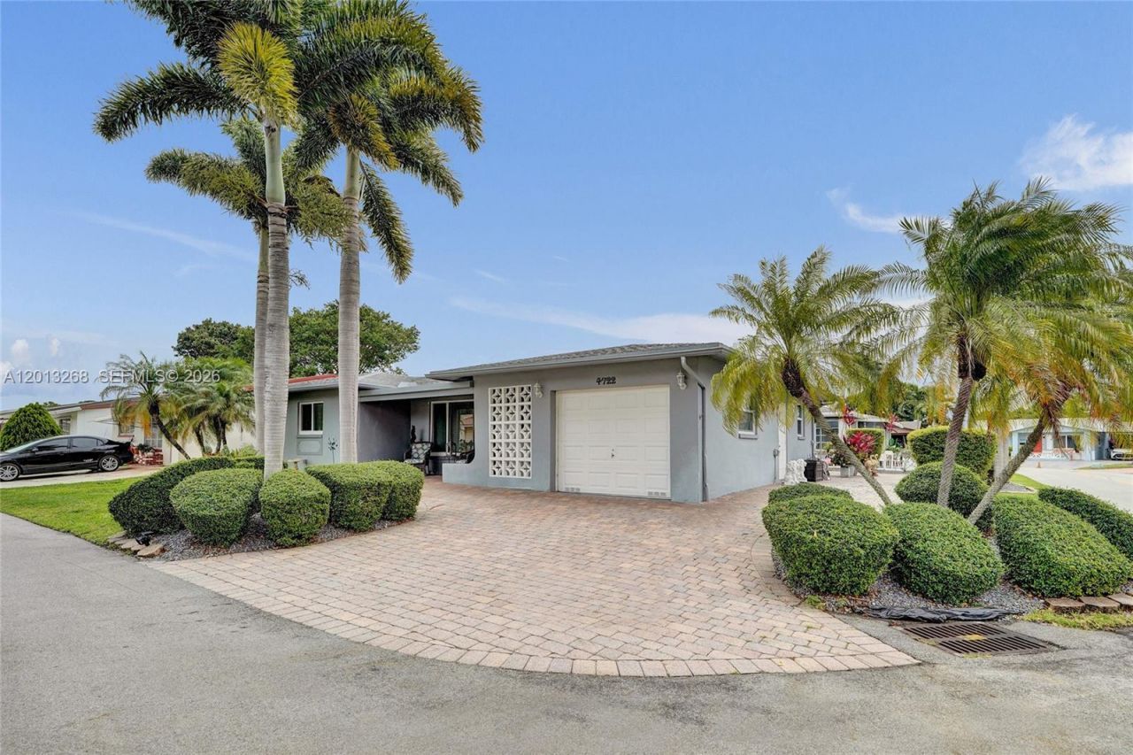 4722 NW 44th Ct, Tamarac, FL 33319 Photo